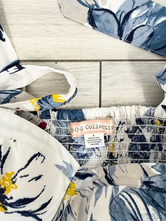 Women’s White Floral Tie-Shoulder Sundress - Picture 4 of 6